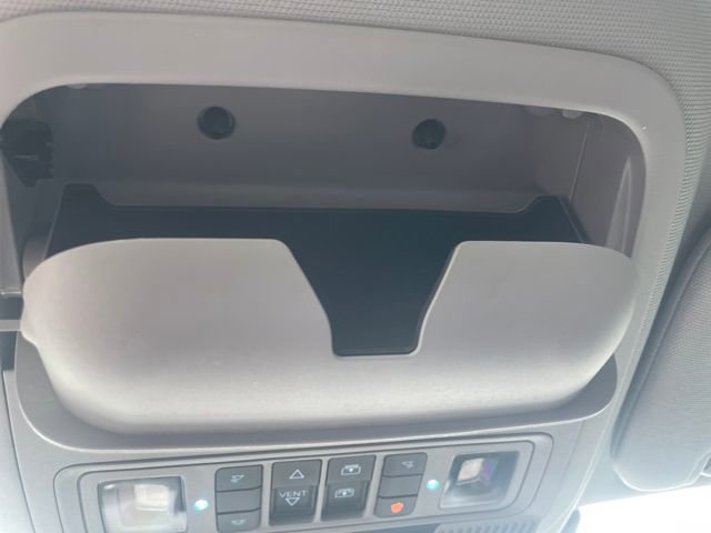 Certified 2023 Ford Explorer XLT w/ Equipment Group 202A image 27