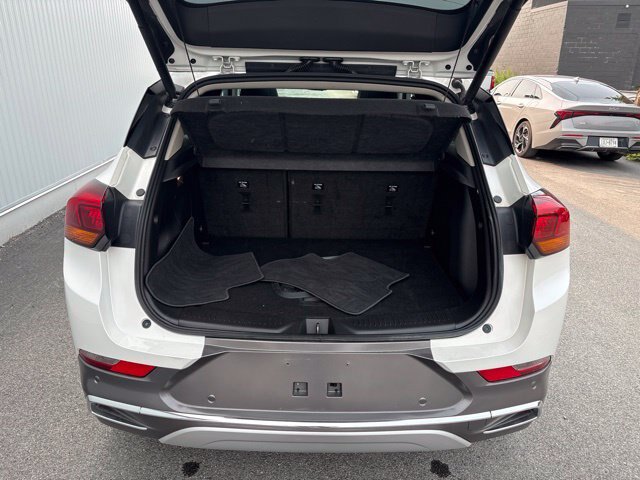 Used 2022 Buick Encore GX Essence w/ Advanced Technology Package AWD/4WD image 21