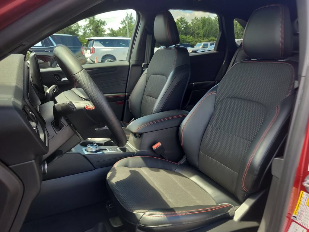 Certified 2023 Ford Escape ST-Line w/ Tech Pack #1 FWD image 17