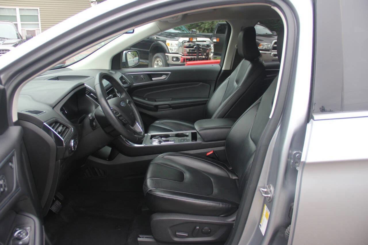 Certified 2022 Ford Edge Titanium image 29