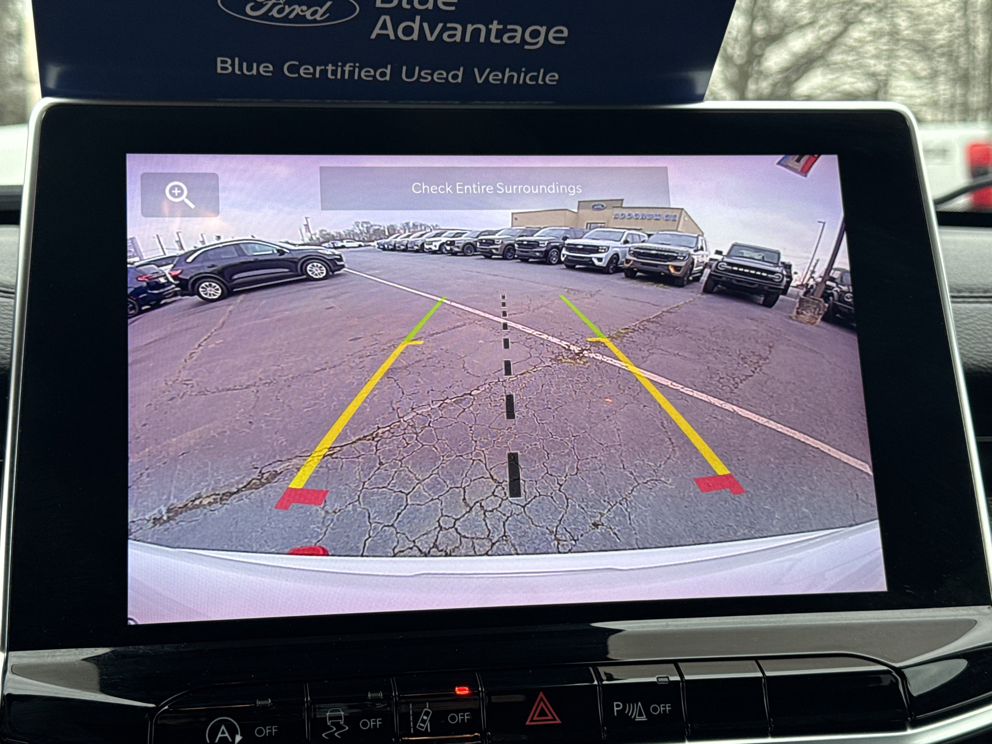 Used 2025 Jeep Compass Trailhawk image 27