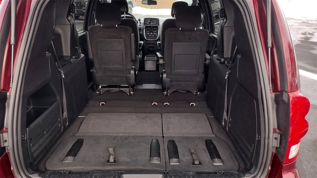 Used 2017 Dodge Grand Caravan SE image 25