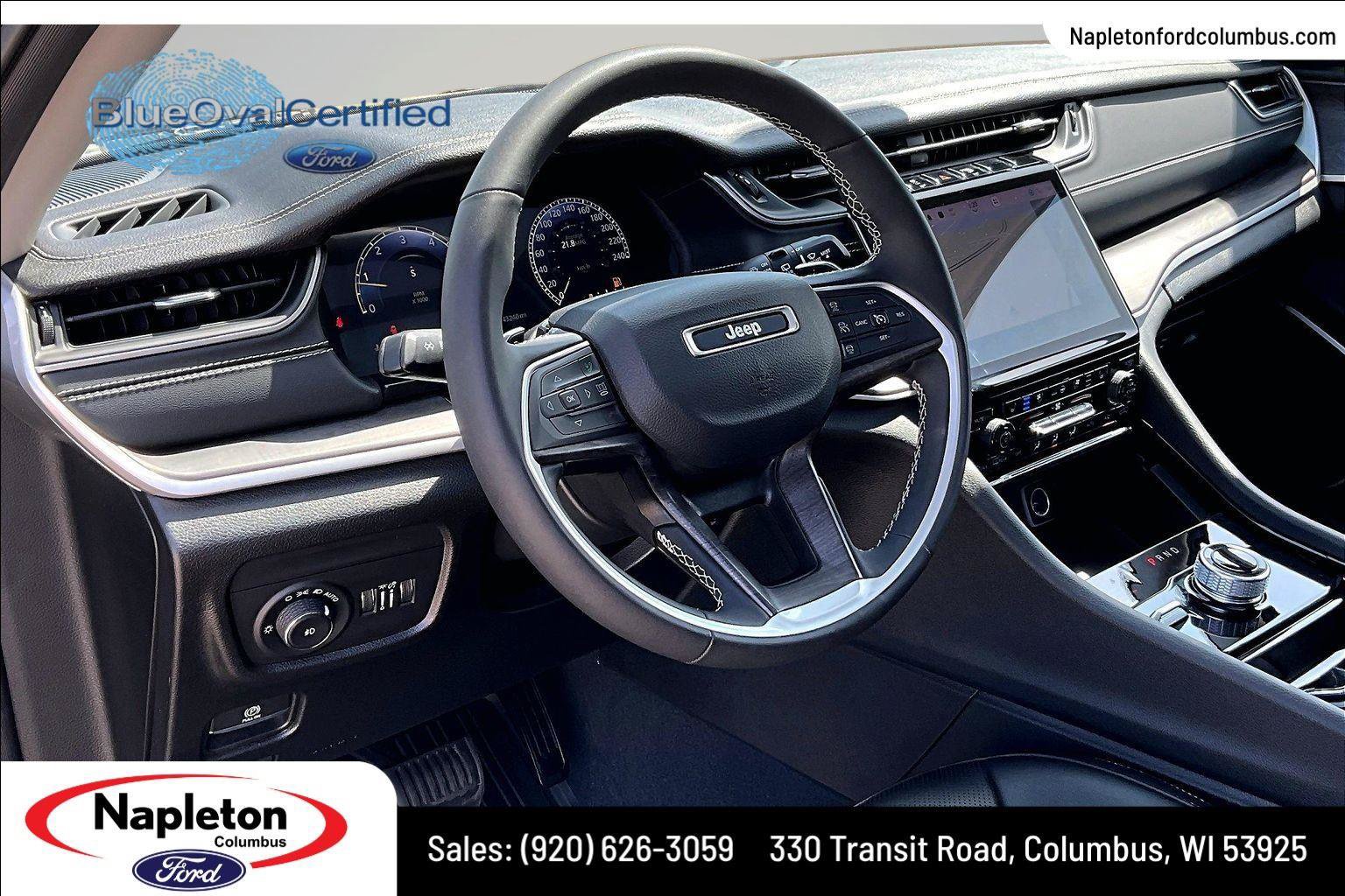 Used 2023 Jeep Grand Cherokee Limited w/ Luxury Tech Group II AWD/4WD image 15