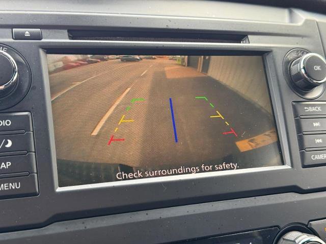 Used 2019 Nissan Titan SV w/ SV Convenience Package image 18