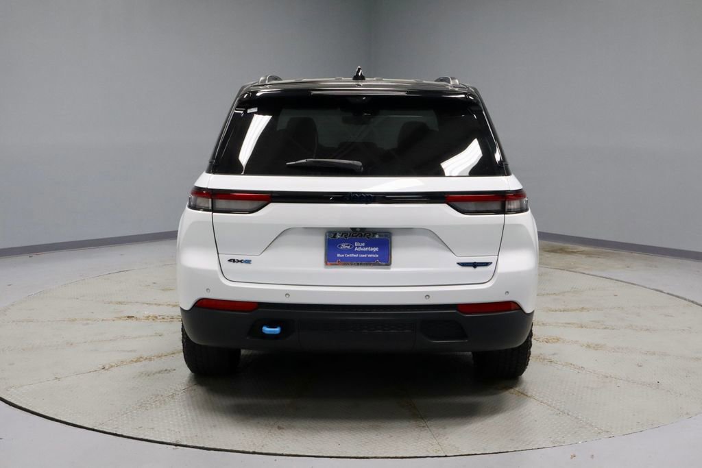 Used 2022 Jeep Grand Cherokee Trailhawk w/ Luxury Tech Group III AWD/4WD image 4