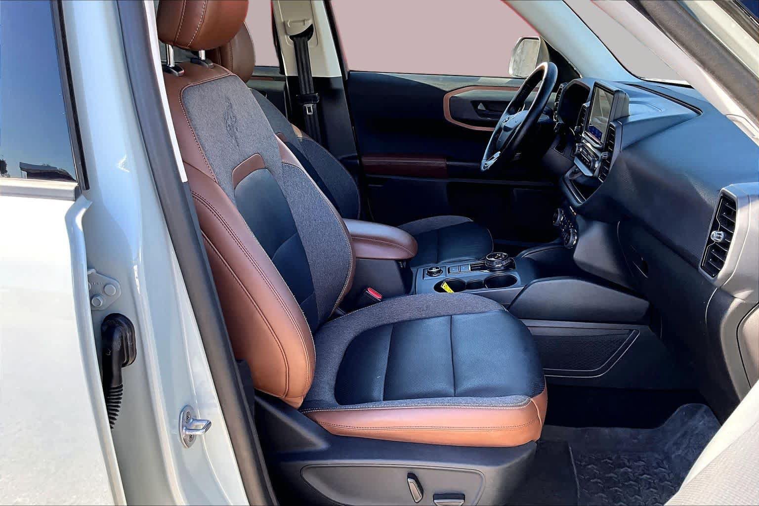Certified 2021 Ford Bronco Sport Outer Banks AWD/4WD image 9
