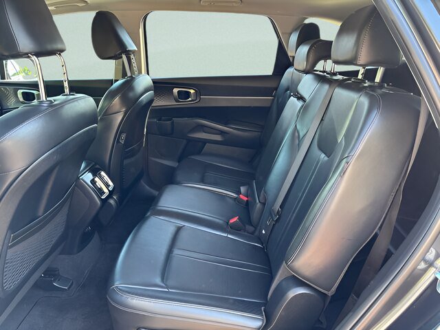 Used 2024 Kia Sorento S w/ Panoramic Sunroof Package AWD/4WD image 5