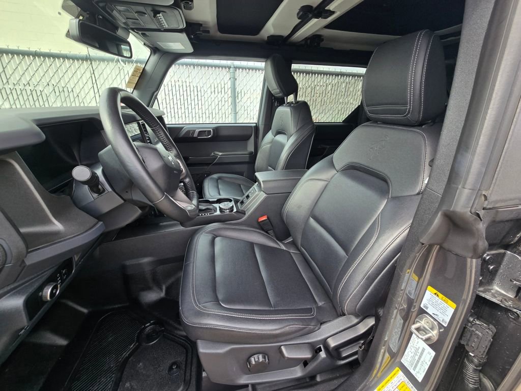Certified 2025 Ford Bronco Badlands image 9