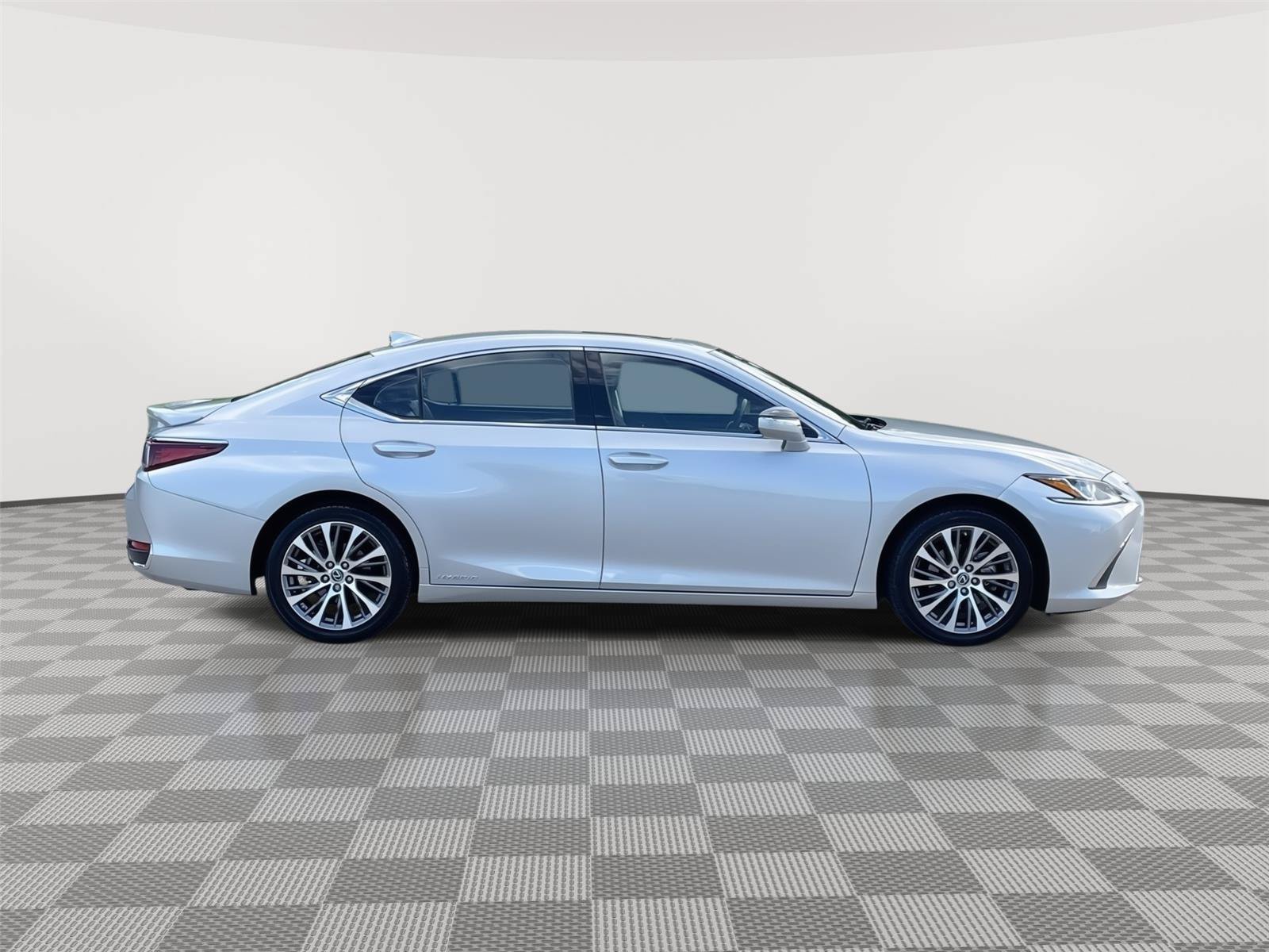 Used 2021 Lexus ES 300h w/ Premium Package FWD image 6