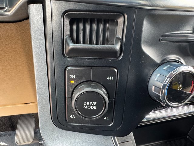 Certified 2023 Ford F150 Lariat image 28