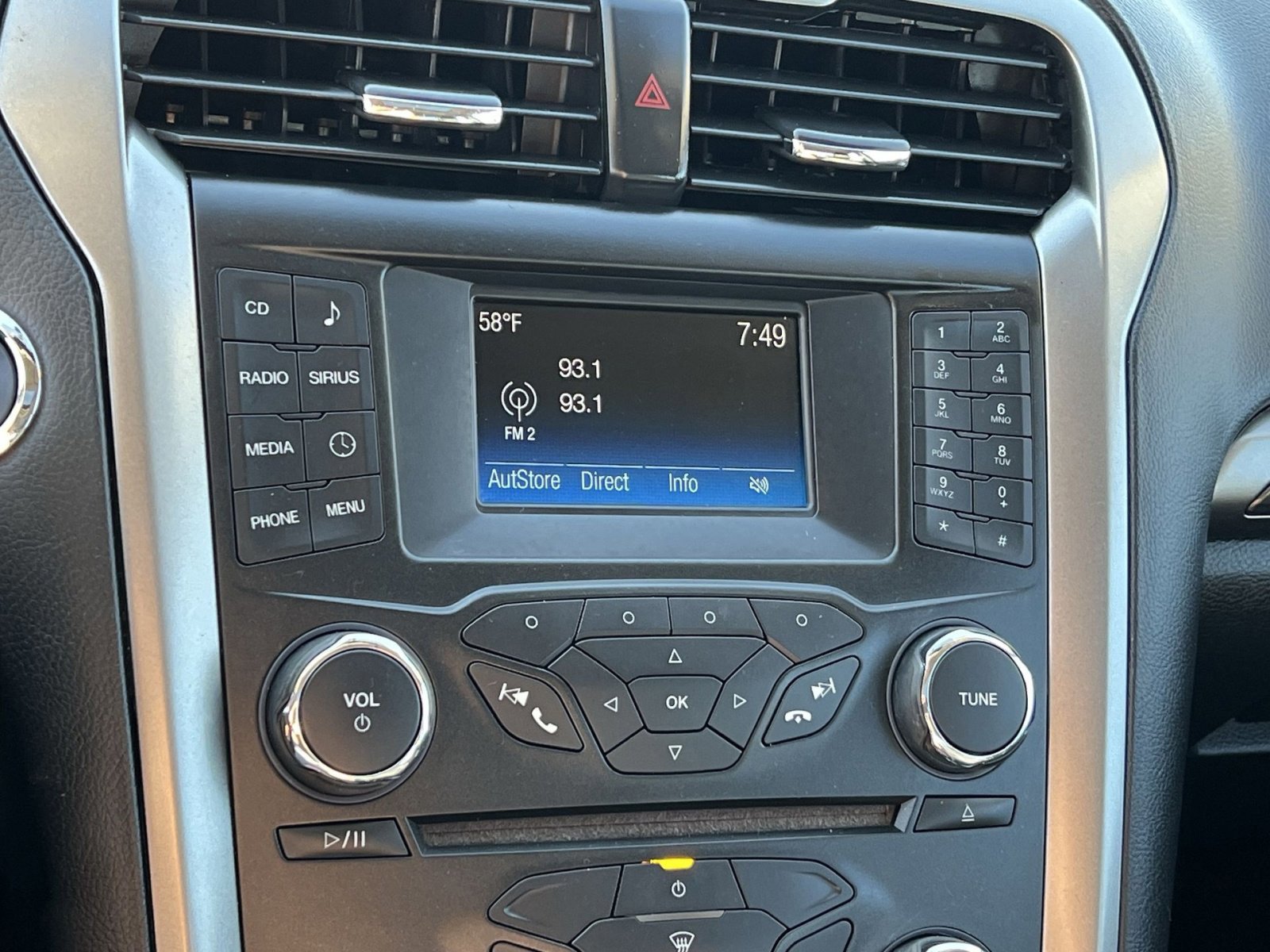 Certified 2017 Ford Fusion SE image 26