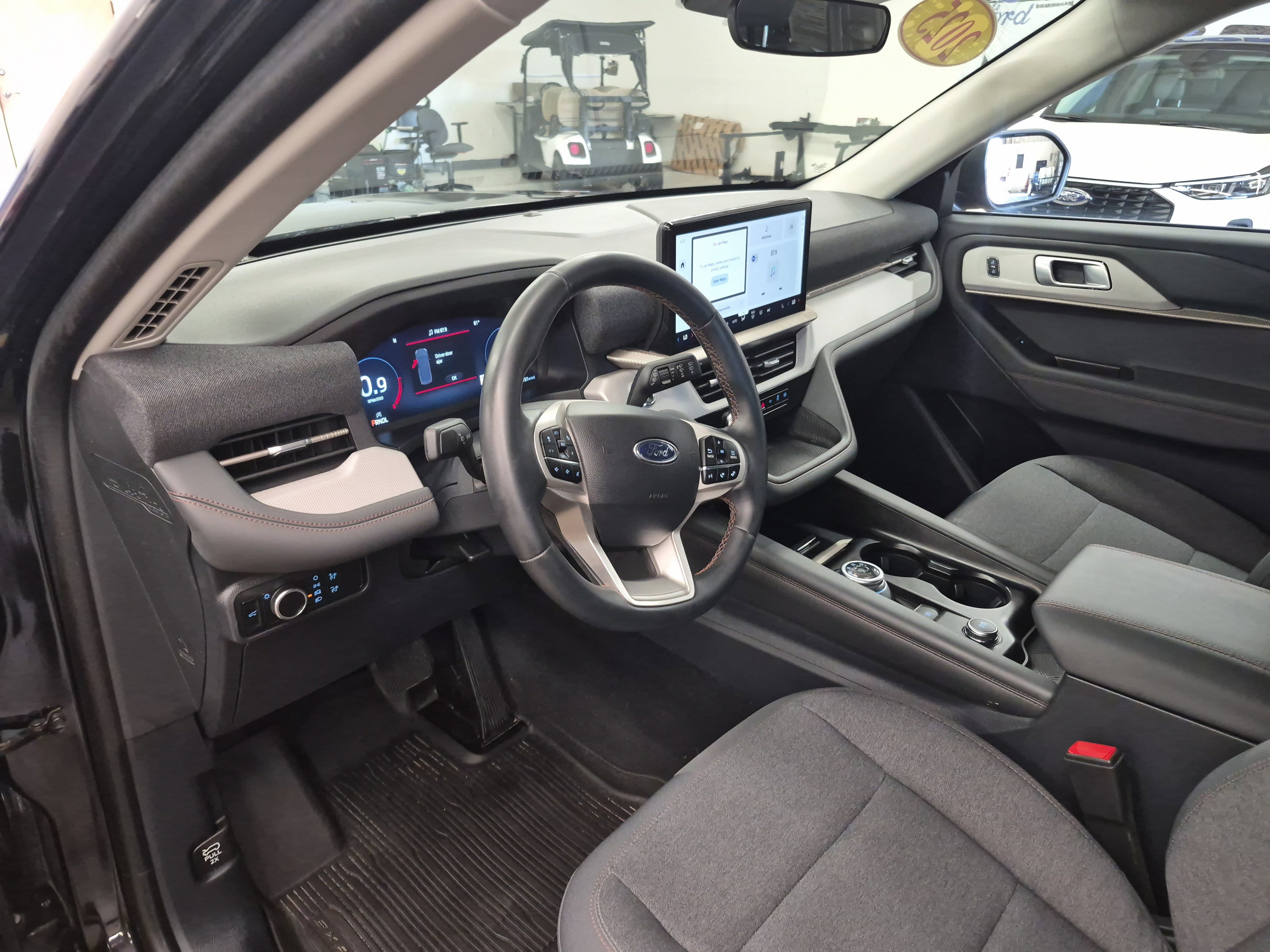 Certified 2025 Ford Explorer Active image 12