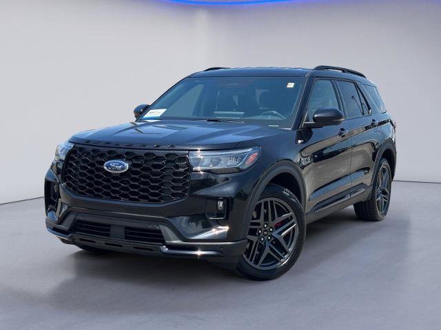 Certified 2025 Ford Explorer ST-Line w/ ST-Line Street Pack AWD/4WD image 2