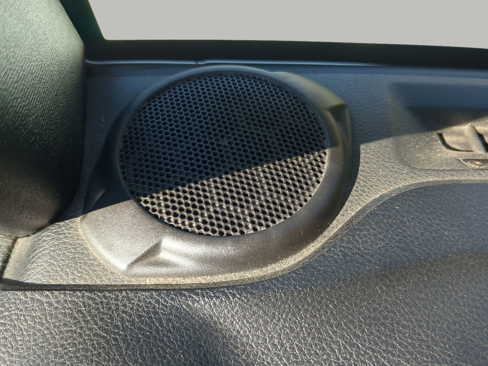 Used 2018 Jeep Wrangler Unlimited Sahara image 43