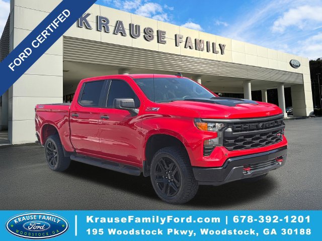 Used 2024 Chevrolet Silverado 1500 Custom Trail Boss AWD/4WD image 1