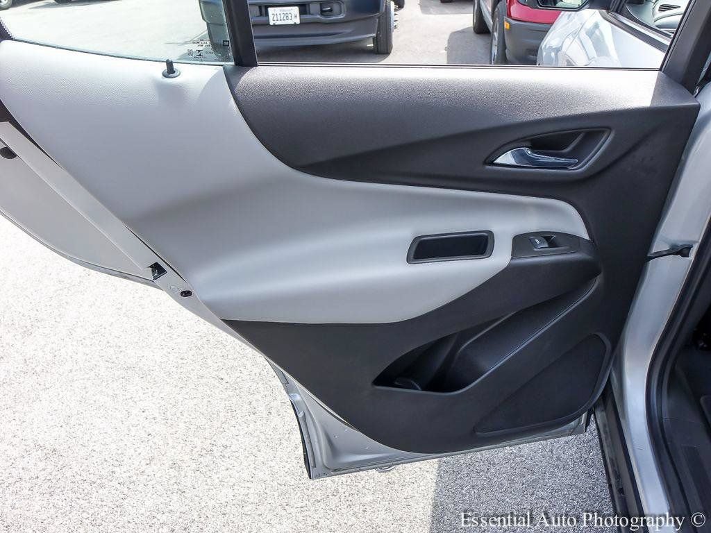 Used 2022 Chevrolet Equinox LS AWD/4WD image 19