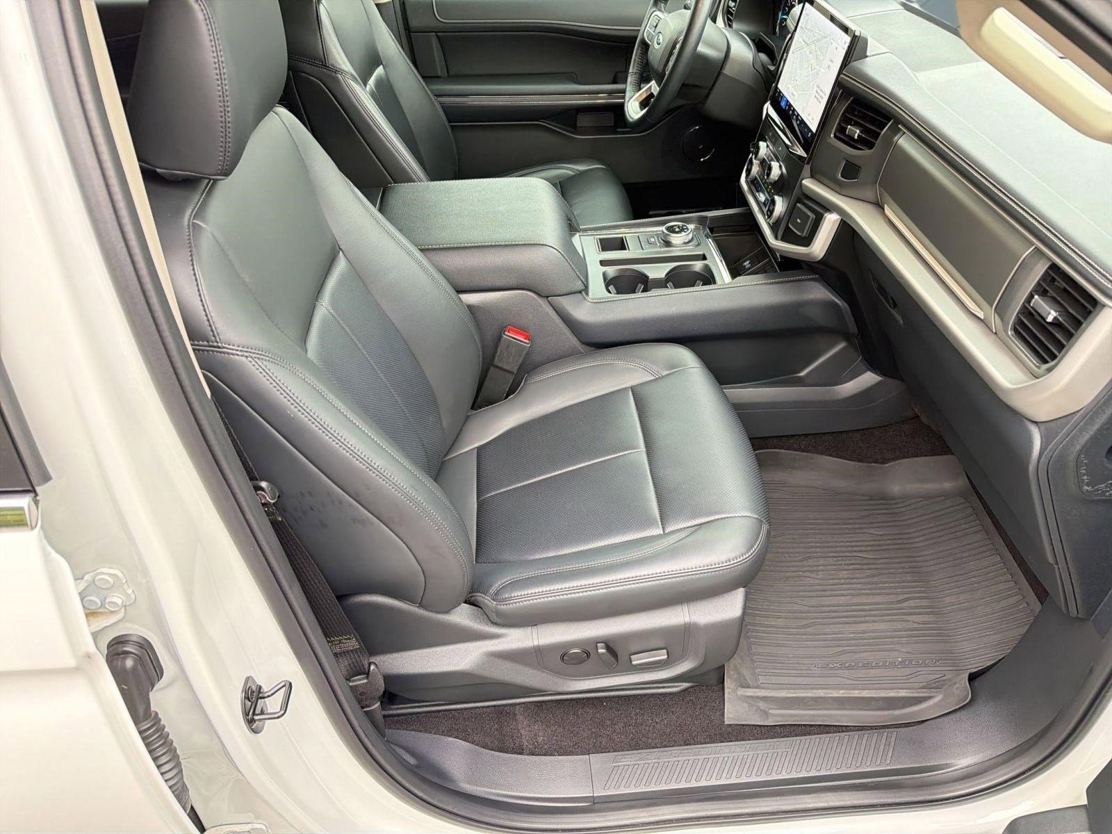 Certified 2023 Ford Expedition XLT RWD image 30