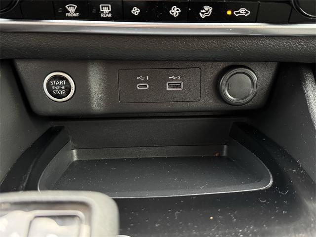 Used 2023 Nissan Rogue SV image 25