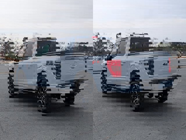 Certified 2022 Ford F150 XLT w/ Equipment Group 302A High image 3