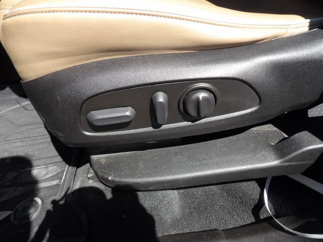 Used 2023 Chevrolet Traverse Premier w/ LPO, Floor Liner Package AWD/4WD image 26
