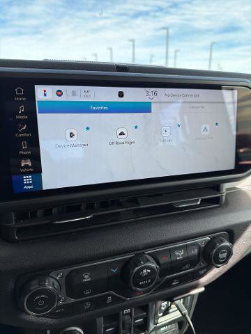 Used 2025 Jeep Wrangler Sport image 8