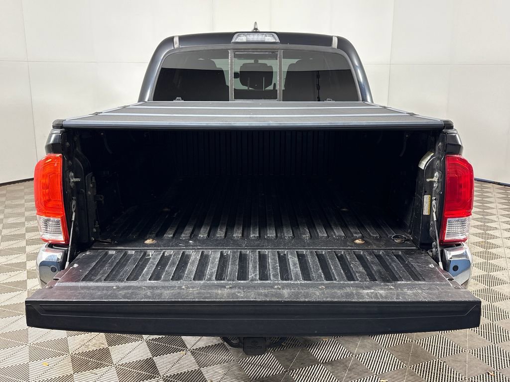 Used 2017 Toyota Tacoma SR5 w/ Tow Package image 13
