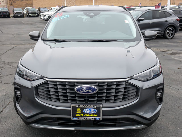 Certified 2025 Ford Escape Platinum image 9