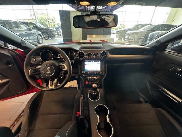 Certified 2018 Ford Mustang Shelby GT350 w/ Electronics Package RWD image 3