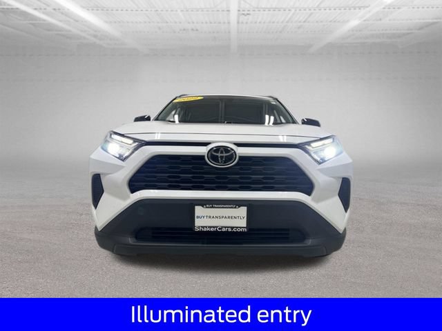 Used 2022 Toyota RAV4 XLE AWD/4WD image 19