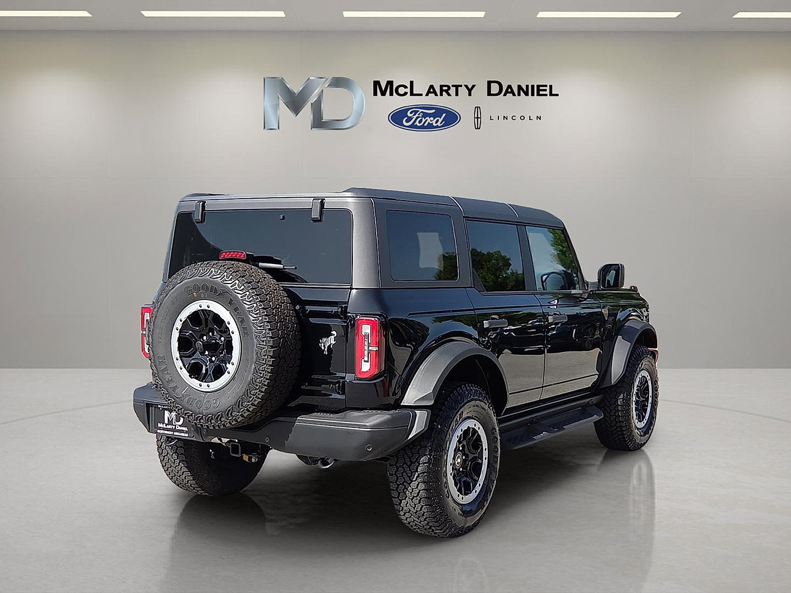 Certified 2026 Ford Bronco Badlands w/ Sasquatch Package AWD/4WD image 5