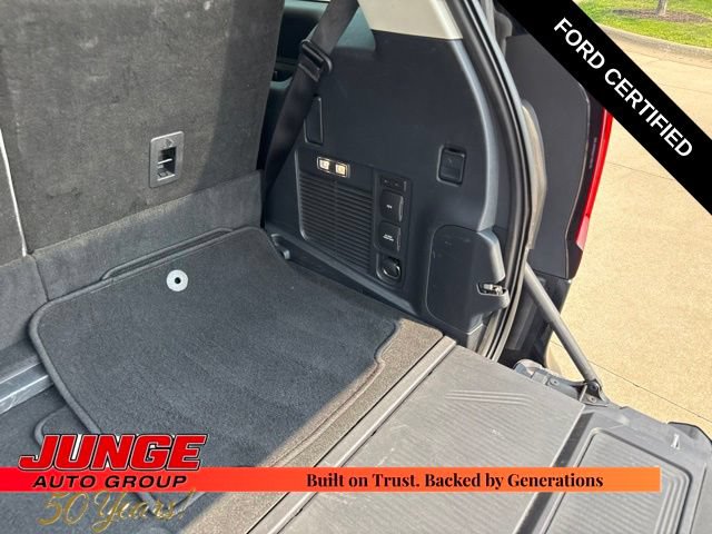 Certified 2025 Ford Expedition Platinum w/ Driver's Package AWD/4WD image 11