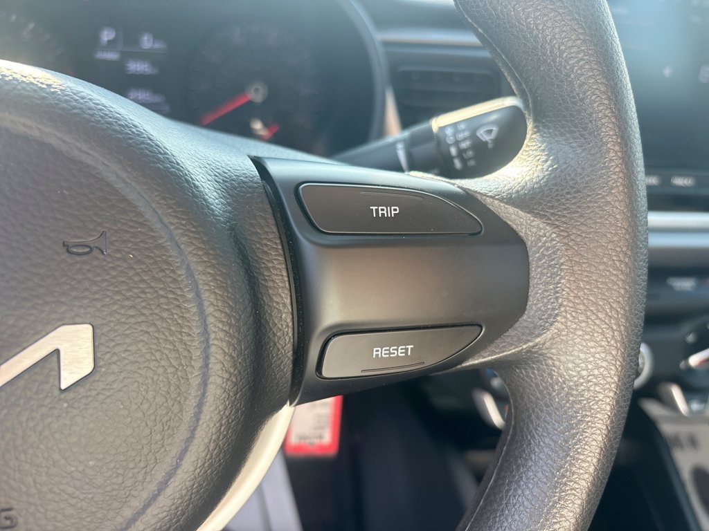 Used 2023 Kia Rio LX FWD image 29