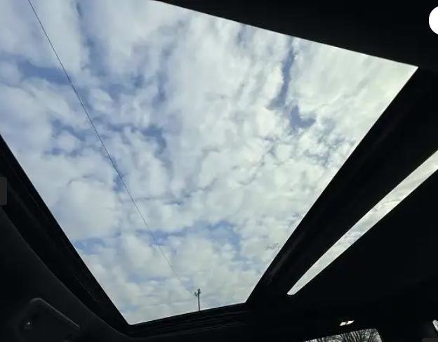 Certified 2019 Ford F150 Platinum w/ Max Trailer Tow Package image 9