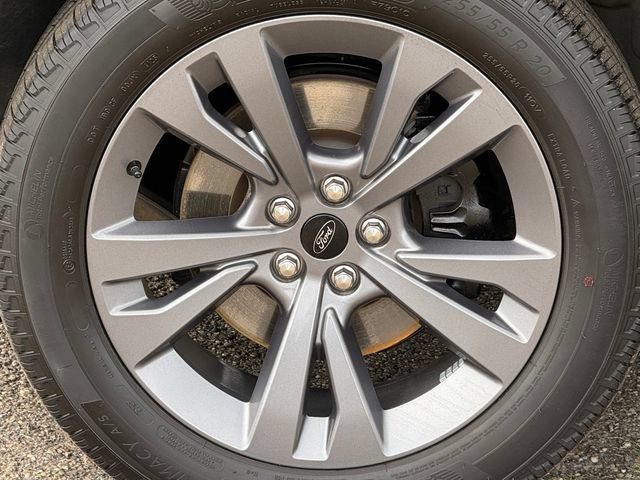 Certified 2026 Ford Explorer Active w/ Active Comfort Package AWD/4WD image 17