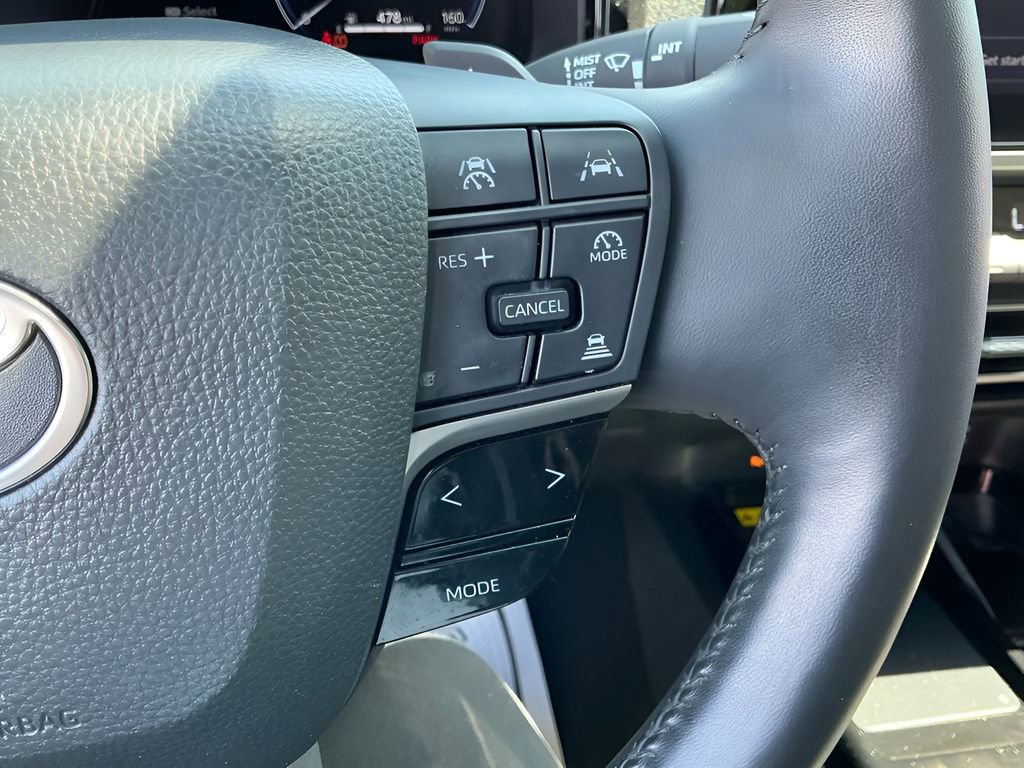 Used 2025 Toyota Camry XSE FWD image 25