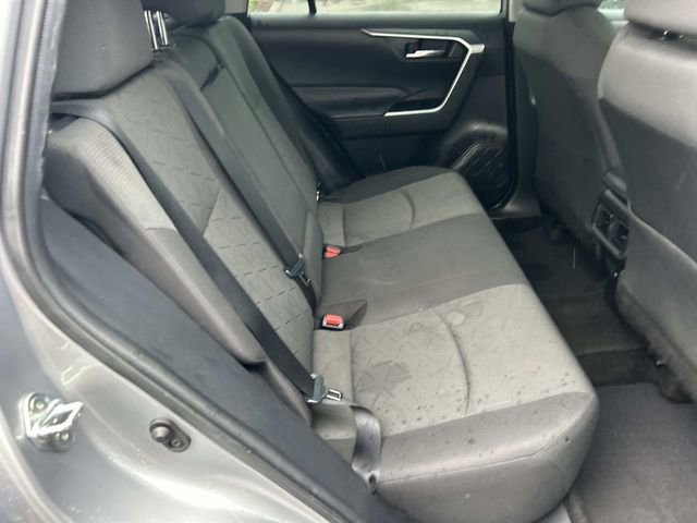 Used 2021 Toyota RAV4 XLE FWD image 24