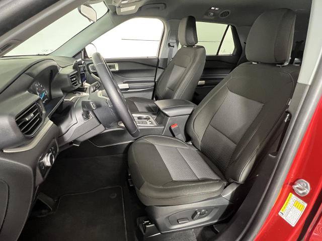 Certified 2022 Ford Explorer XLT w/ Class IV Trailer Tow Package AWD/4WD image 2