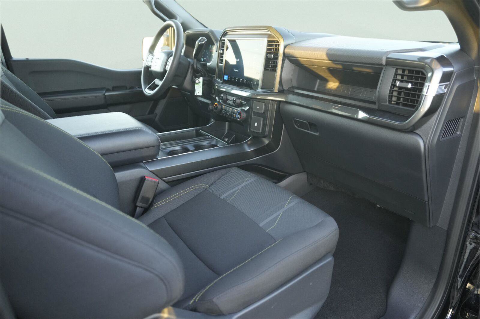 Certified 2025 Ford F150 STX w/ Equipment Group 200A RWD image 17