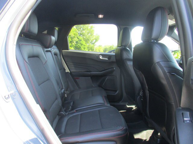 Certified 2024 Ford Escape ST-Line w/ Tech Pack #1 AWD/4WD image 40