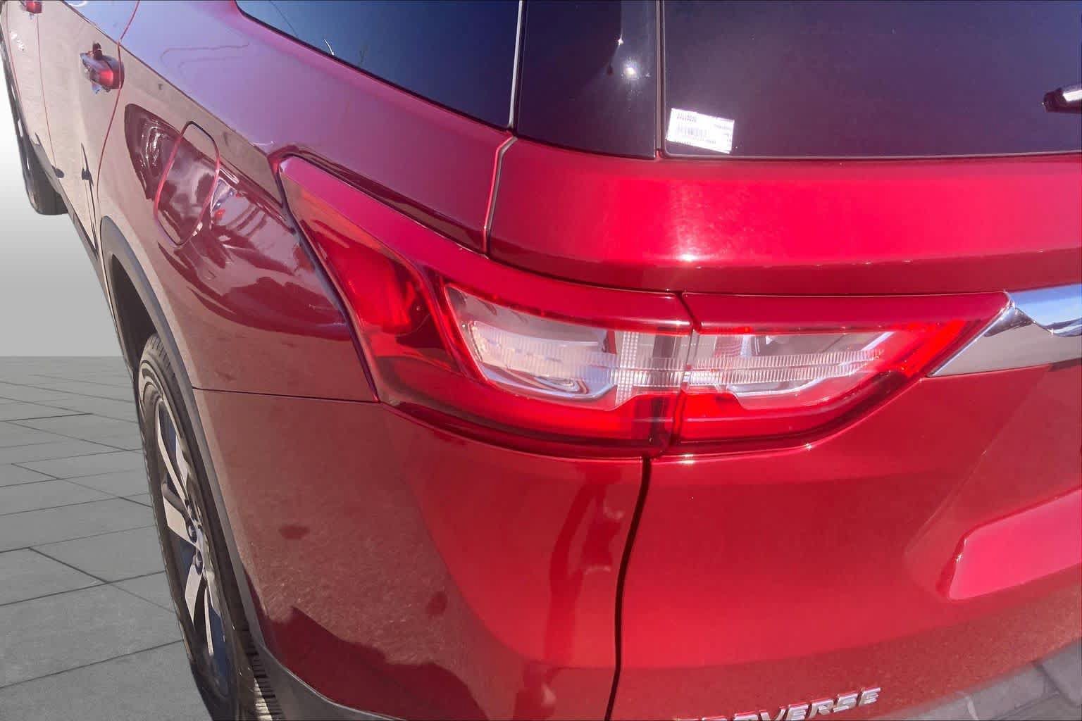 Used 2018 Chevrolet Traverse LT FWD image 29