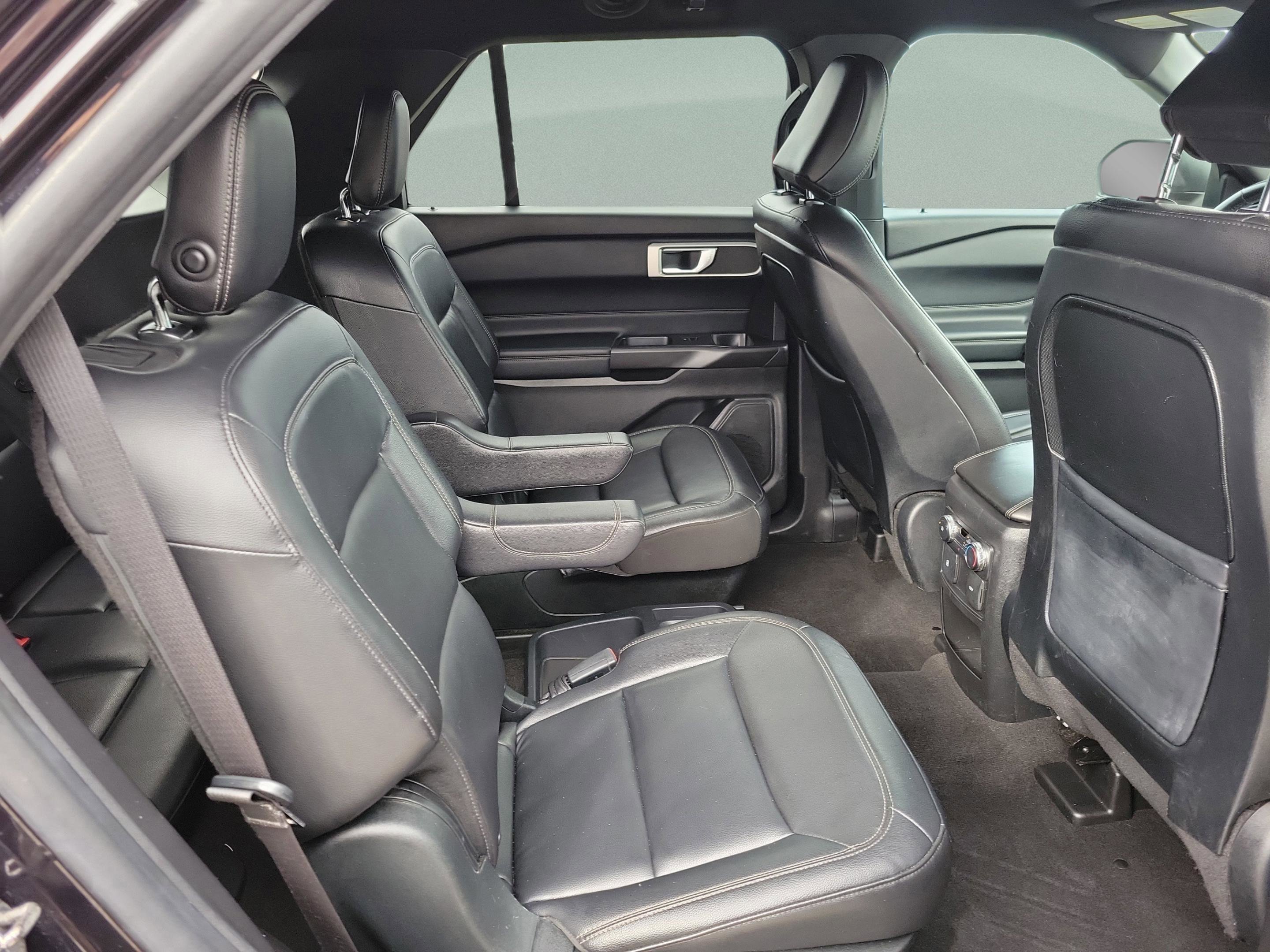 Certified 2020 Ford Explorer XLT w/ Equipment Group 202A image 26