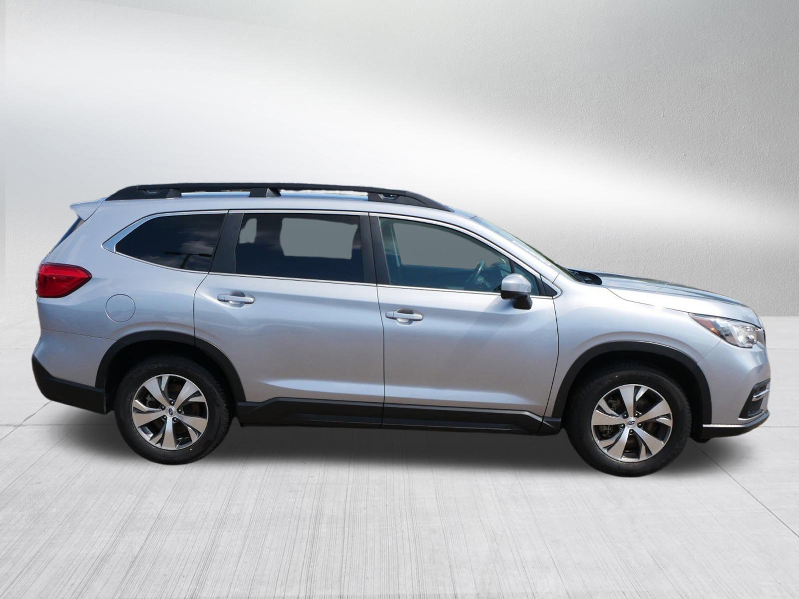 Used 2022 Subaru Ascent Premium w/ Convenience Package image 6