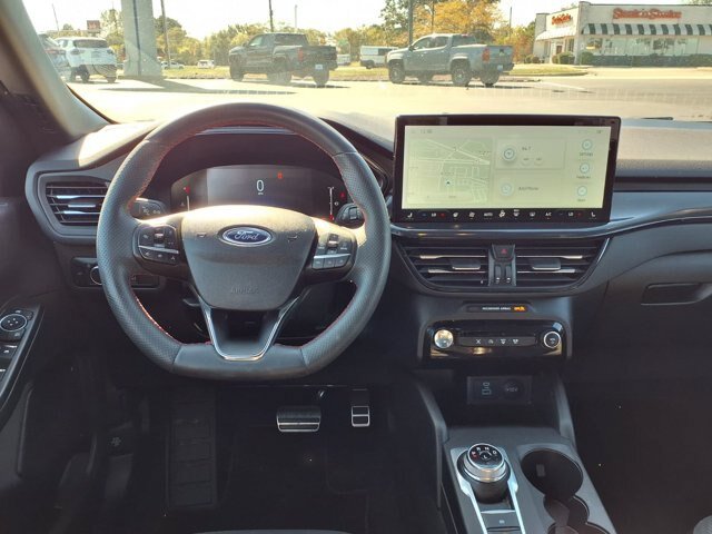 Certified 2023 Ford Escape ST-Line w/ Tech Pack #1 FWD image 9