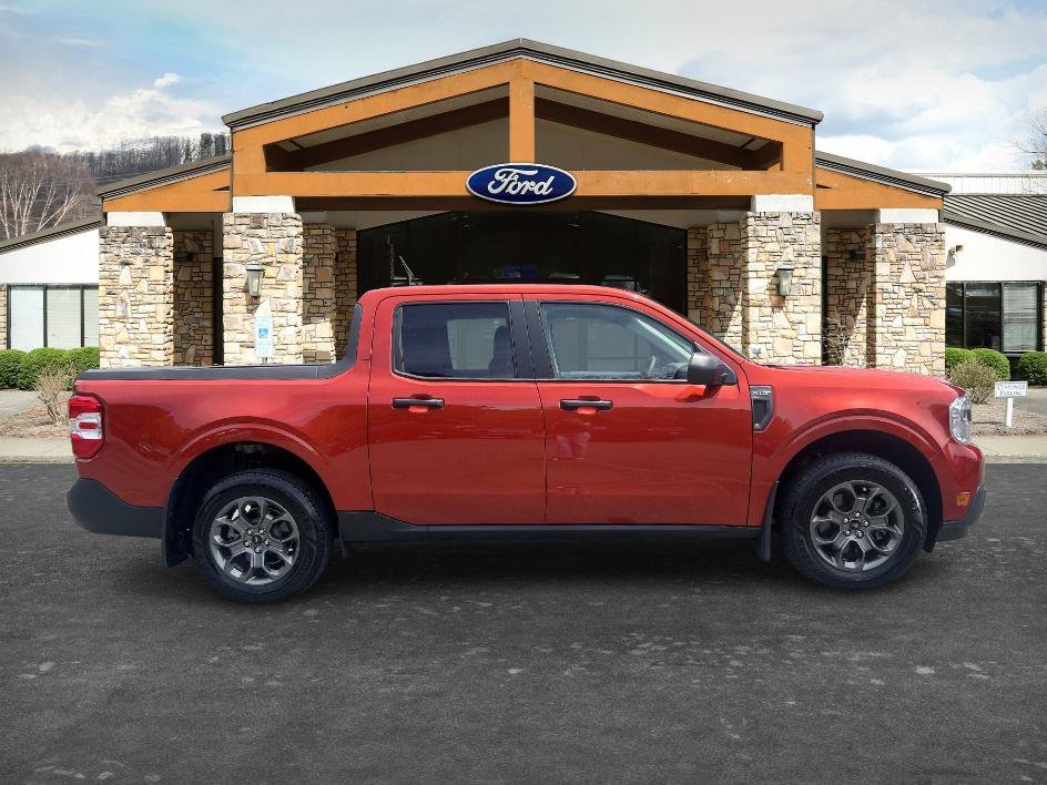 Certified 2022 Ford Maverick XLT w/ Equipment Group 300A Standard AWD/4WD image 4