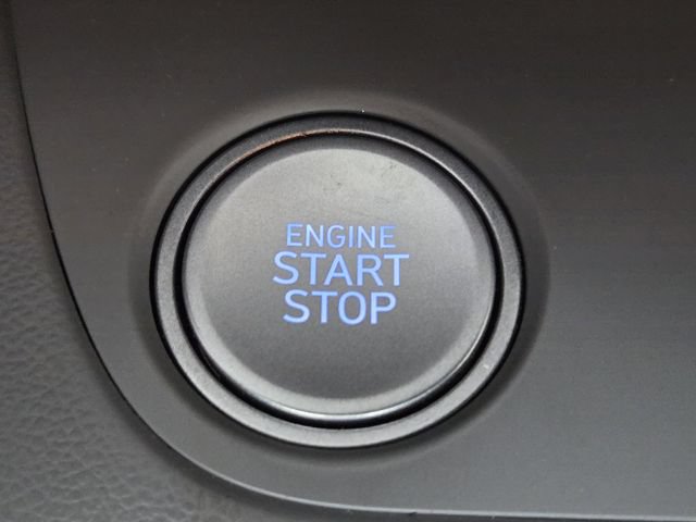 Used 2024 Hyundai Elantra SEL FWD image 22