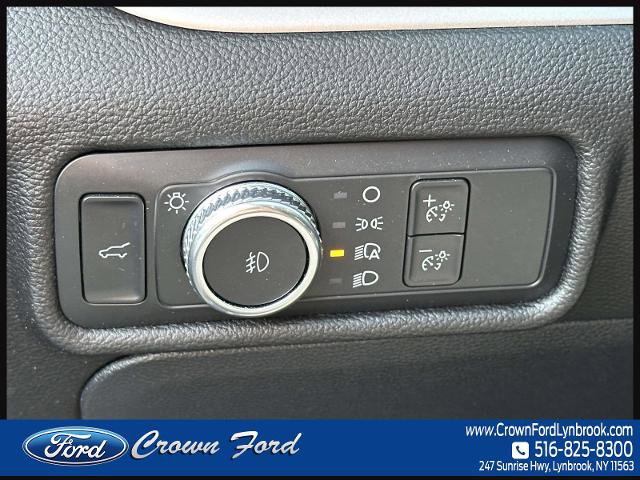 Certified 2022 Ford Explorer XLT w/ Equipment Group 202A AWD/4WD image 20