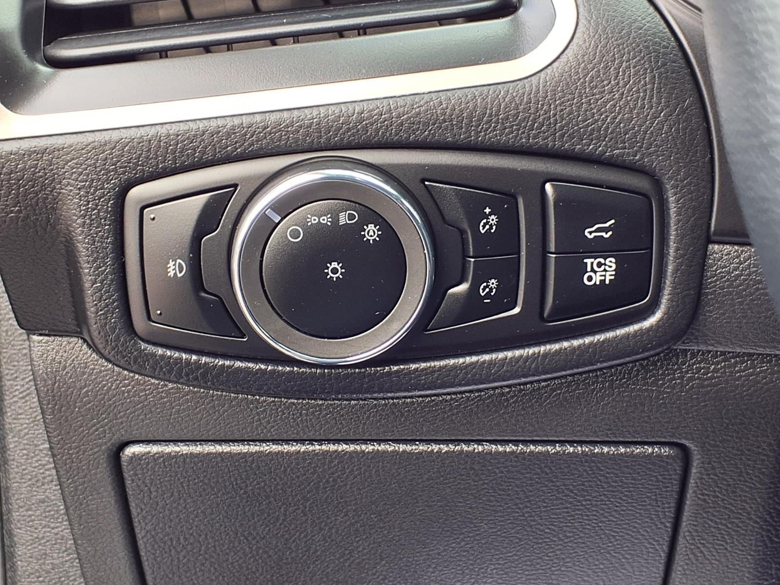 Certified 2024 Ford Edge SEL w/ Convenience Package image 18