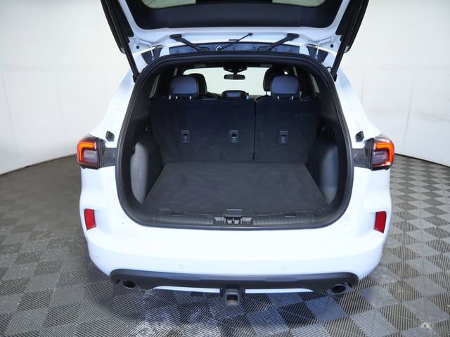 Certified 2024 Ford Escape ST-Line Select w/ Tech Pack #2 AWD/4WD image 9