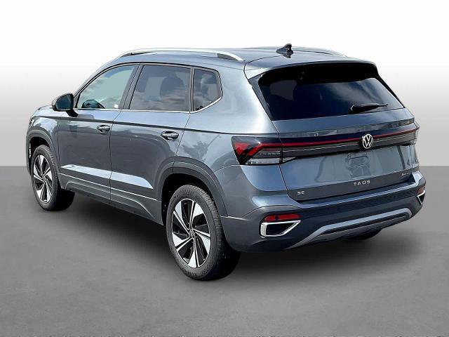 Used 2025 Volkswagen Taos SE AWD/4WD image 5