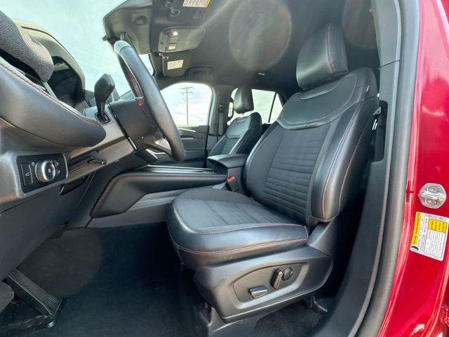 Certified 2025 Ford Explorer ST-Line AWD/4WD image 16